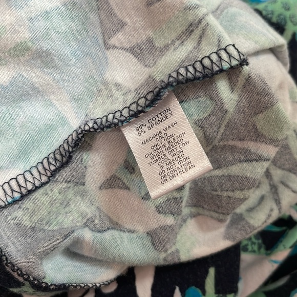 LOFT Women’s Adjustable Strap Patterned Tank Top Size XL - Picture 6 of 6